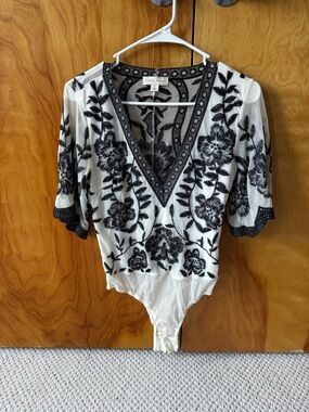 Honey Punch White Bodysuit with Black Floral Embroidery